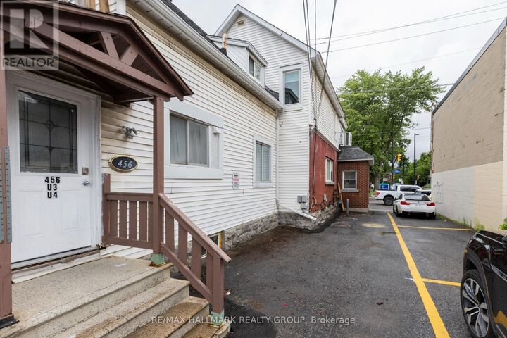 Property Photo:  456 Bronson Avenue 4  ON K1R 6J6 