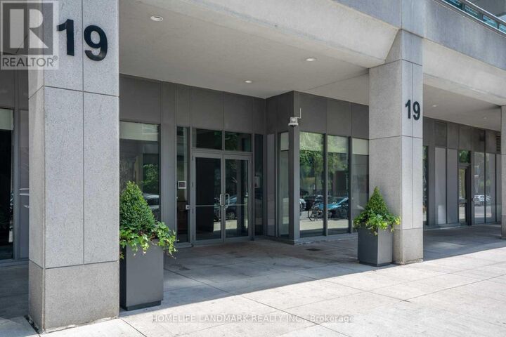 Property Photo:  19 Grand Trunk Crescent 2803  ON M5J 3A3 