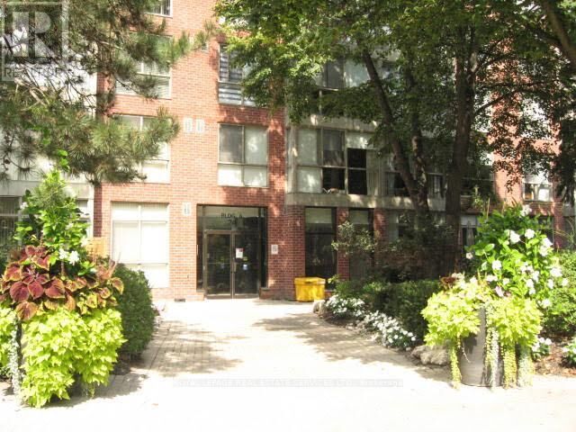 Property Photo: 24 Southport Street 541 ON M6S 4Z1