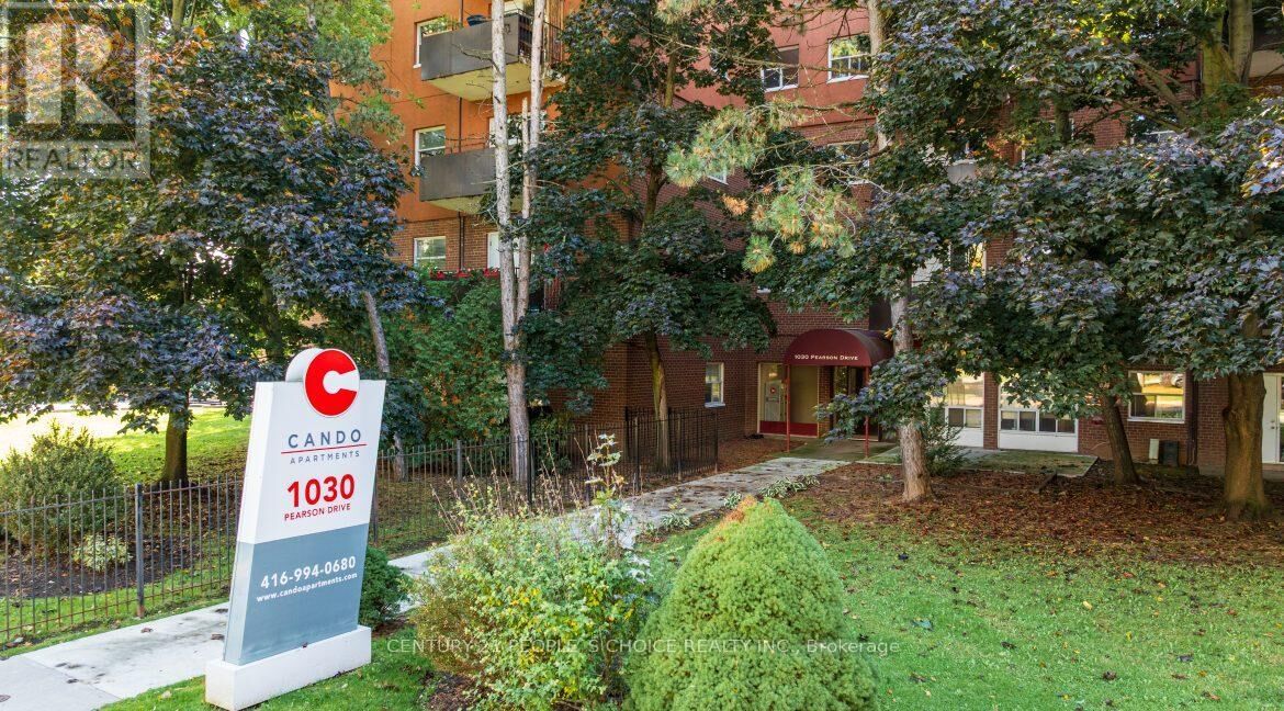 Property Photo: 1030 Pearson Drive 504 ON L6H 2A8