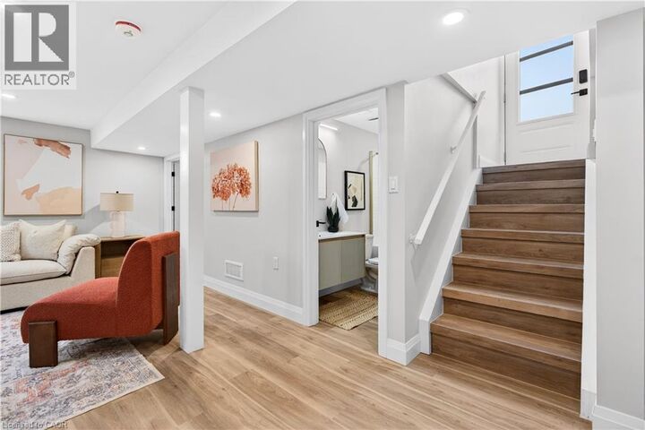 Property Photo:  330 East 15th Street Lower  ON L9A 4G5 