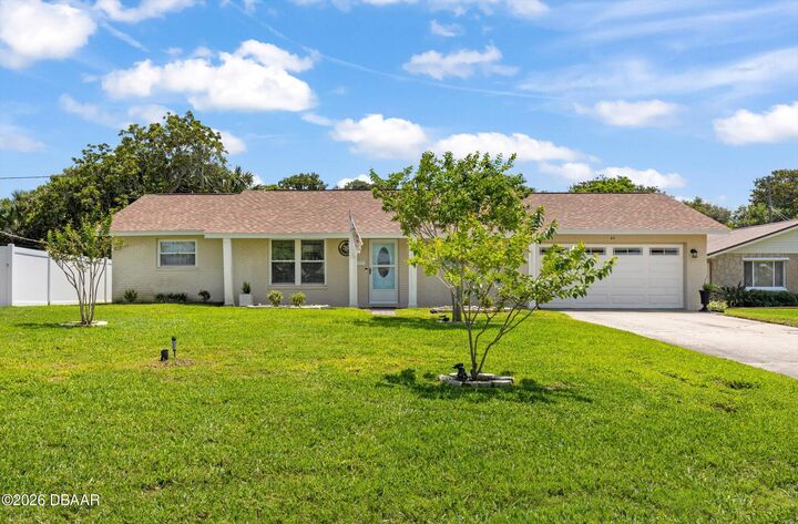 Property Photo: 40 Sandra Drive FL 32176