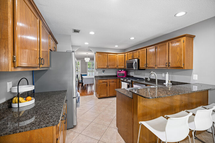Property Photo: 10024 Via Grande FL 32566