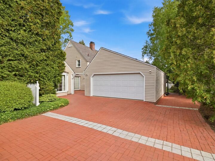 Property Photo:  755 Seminole Road  PA 16335 