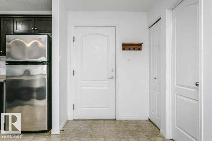 Property Photo:  7331 South Terwillegar Drive NW 6305  AB T6R 0L9 