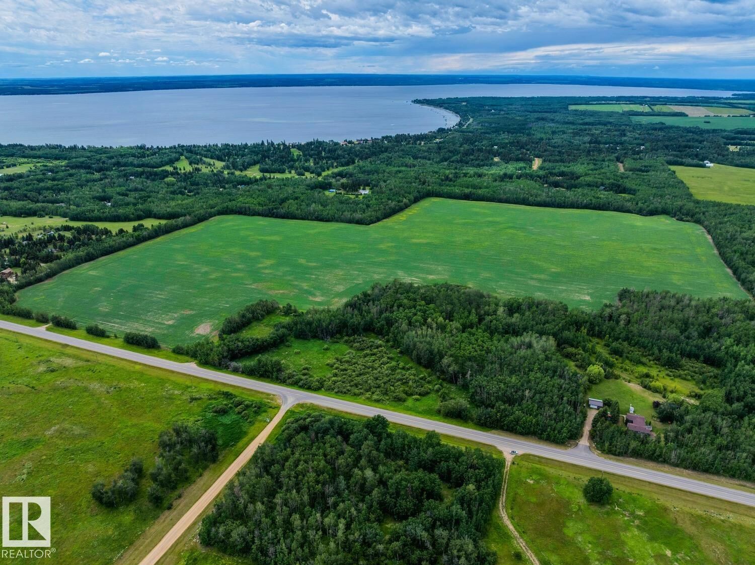 Property Photo:  472068 Hwy 616  AB T0C 2C0 