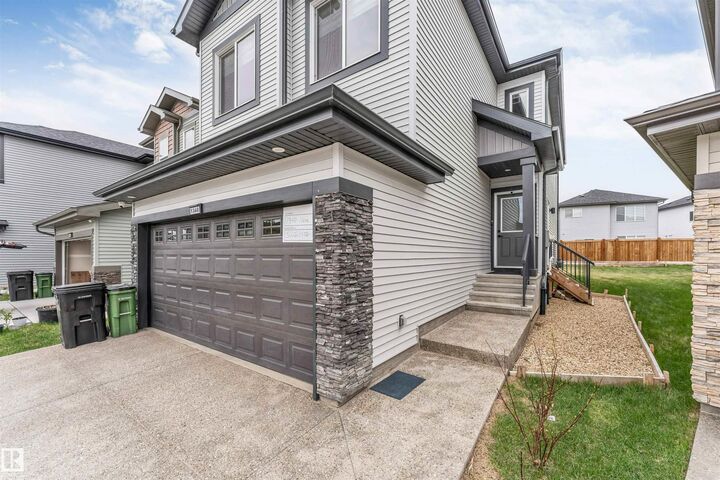 Property Photo:  1340 11 Avenue NW  AB T6T 2W4 