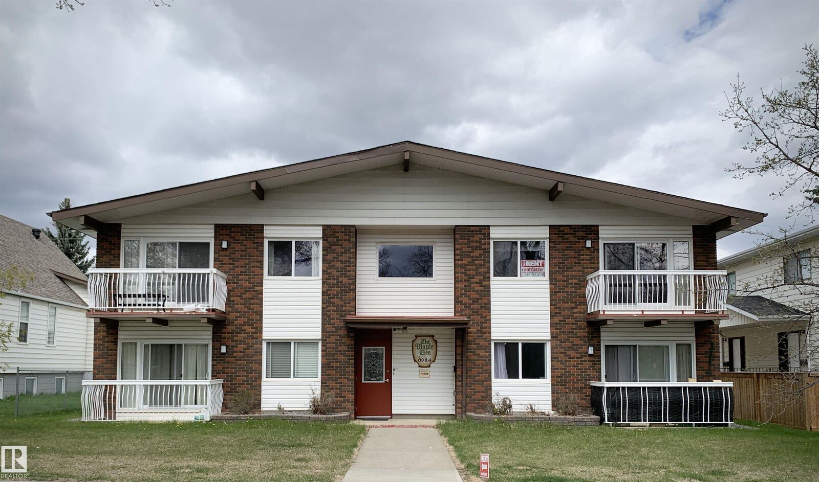 Property Photo:  8924 85 Avenue NW  AB T6C 1H1 