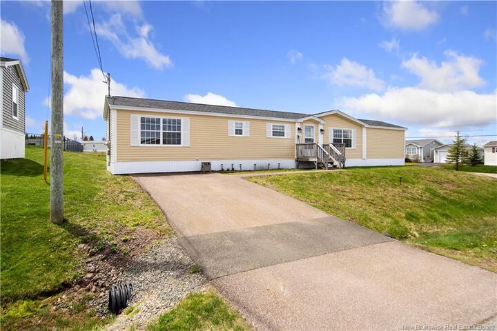 Property Photo:  4 Bridgeport Lane  NB E1B 0C7 
