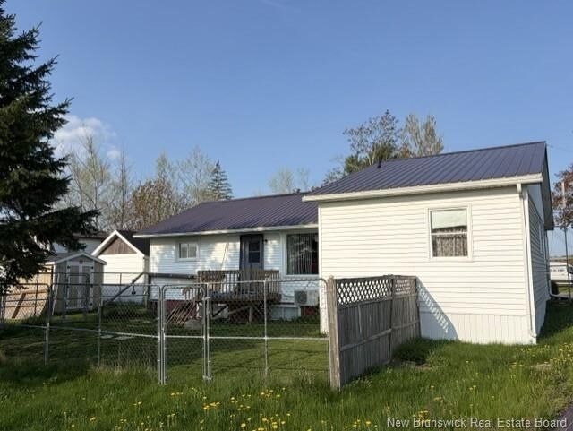 Property Photo:  10 Happy Valley Lane  NB E3L 1P6 