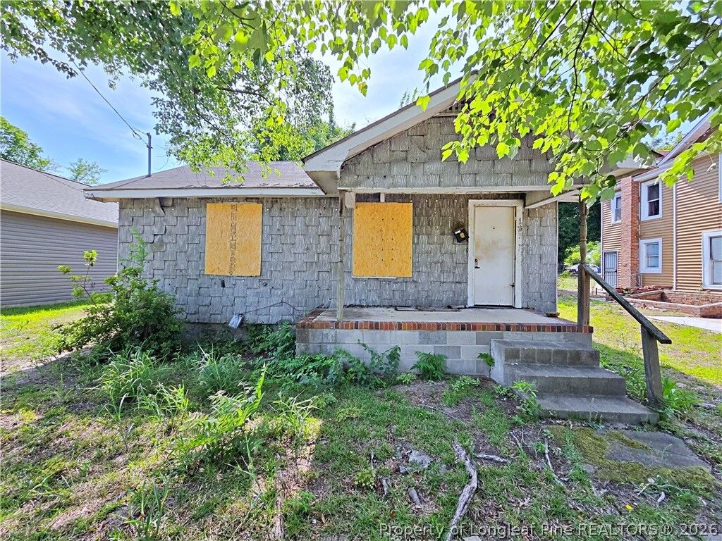 Property Photo:  414 Bryan Street  NC 28305 