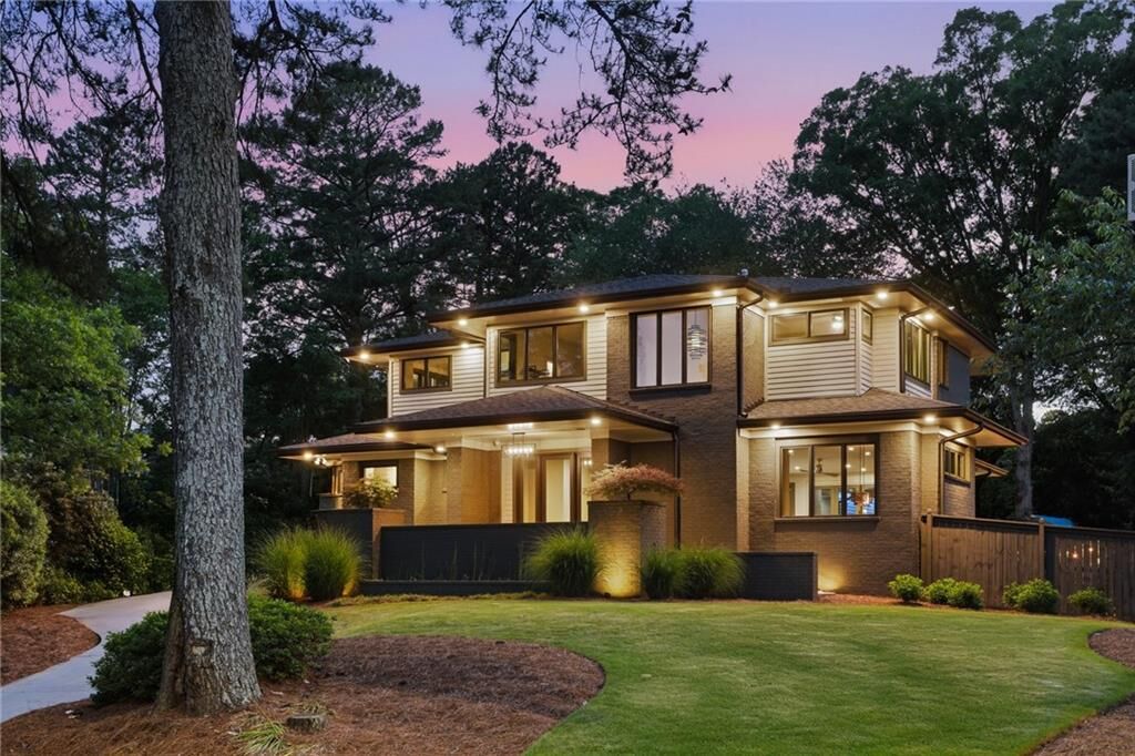 Property Photo:  200 Old Ivy Road NE  GA 30342 
