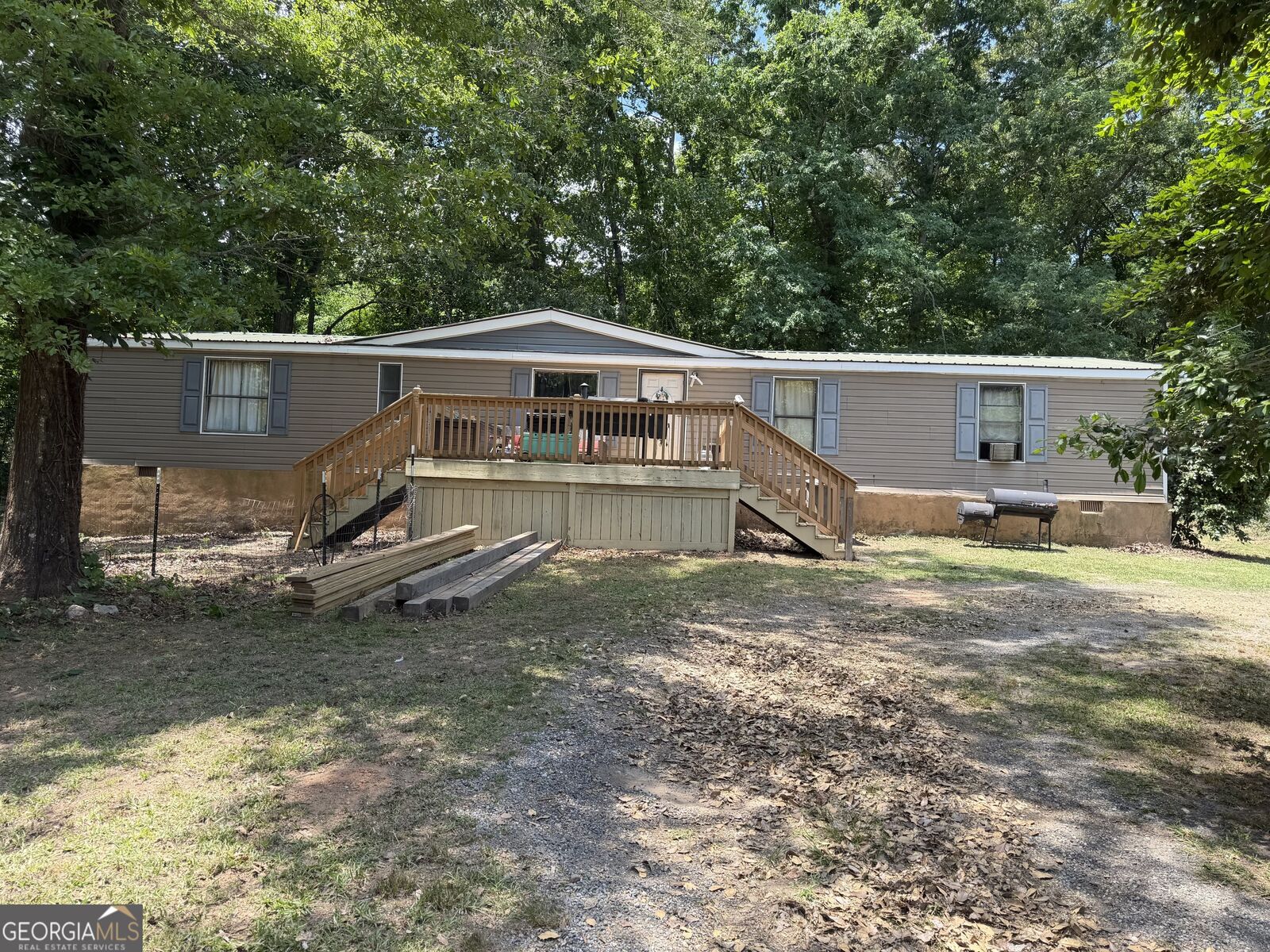 Property Photo: 885 Turner Bridge Road GA 30256
