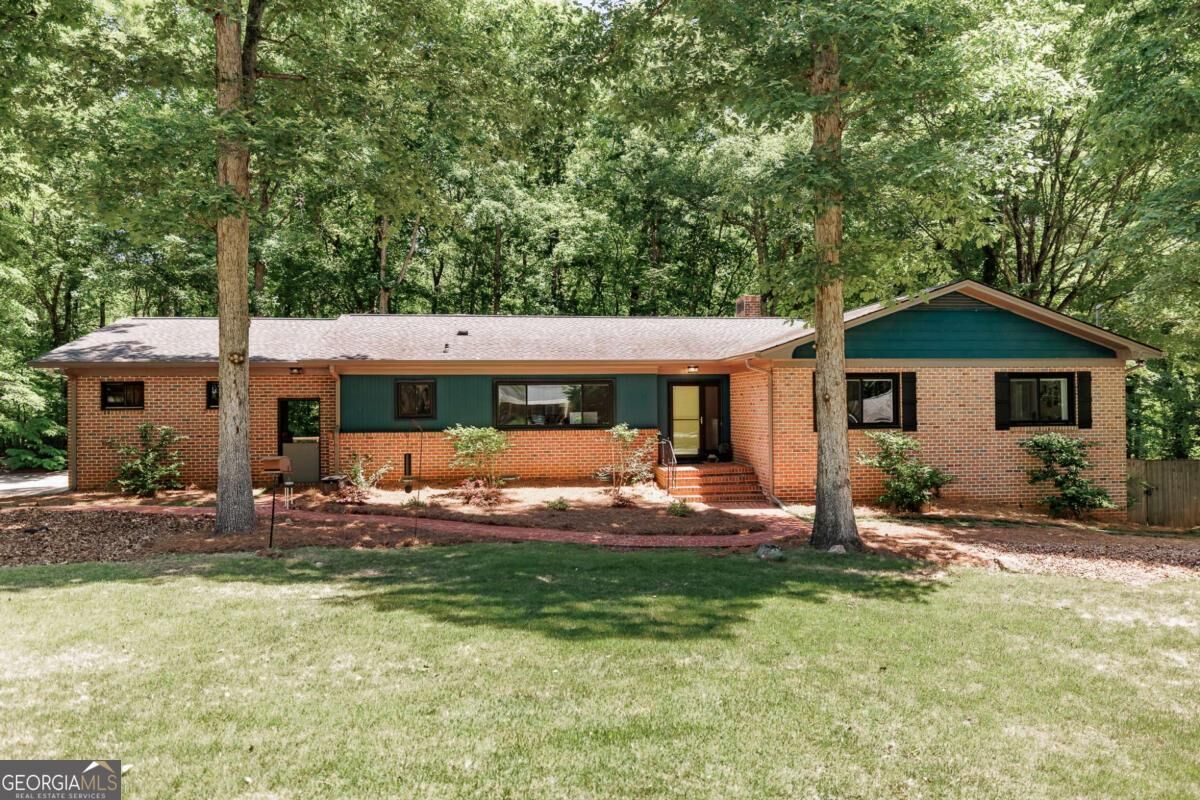 Property Photo: 145 Pendleton Drive GA 30606