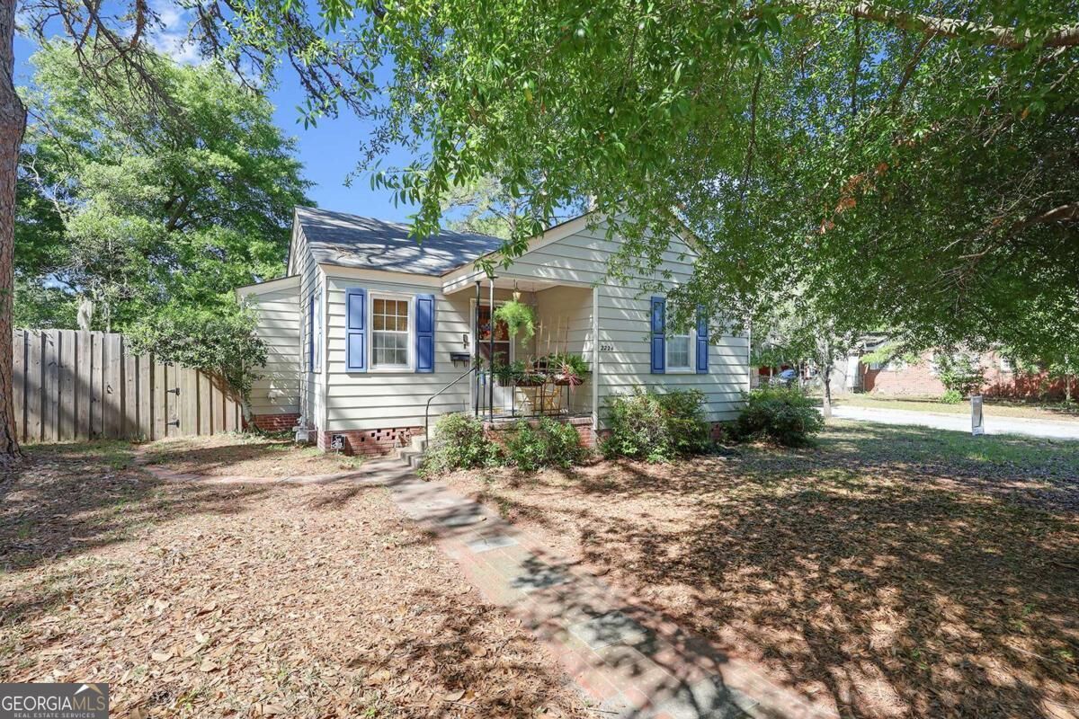 Property Photo:  2224 E 38th Street  GA 31404 
