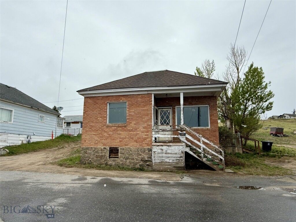 Property Photo:  327 W Boardman Street  MT 59701 
