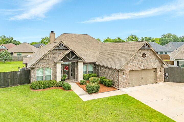 Property Photo: 64 Poppy Court TX 77566