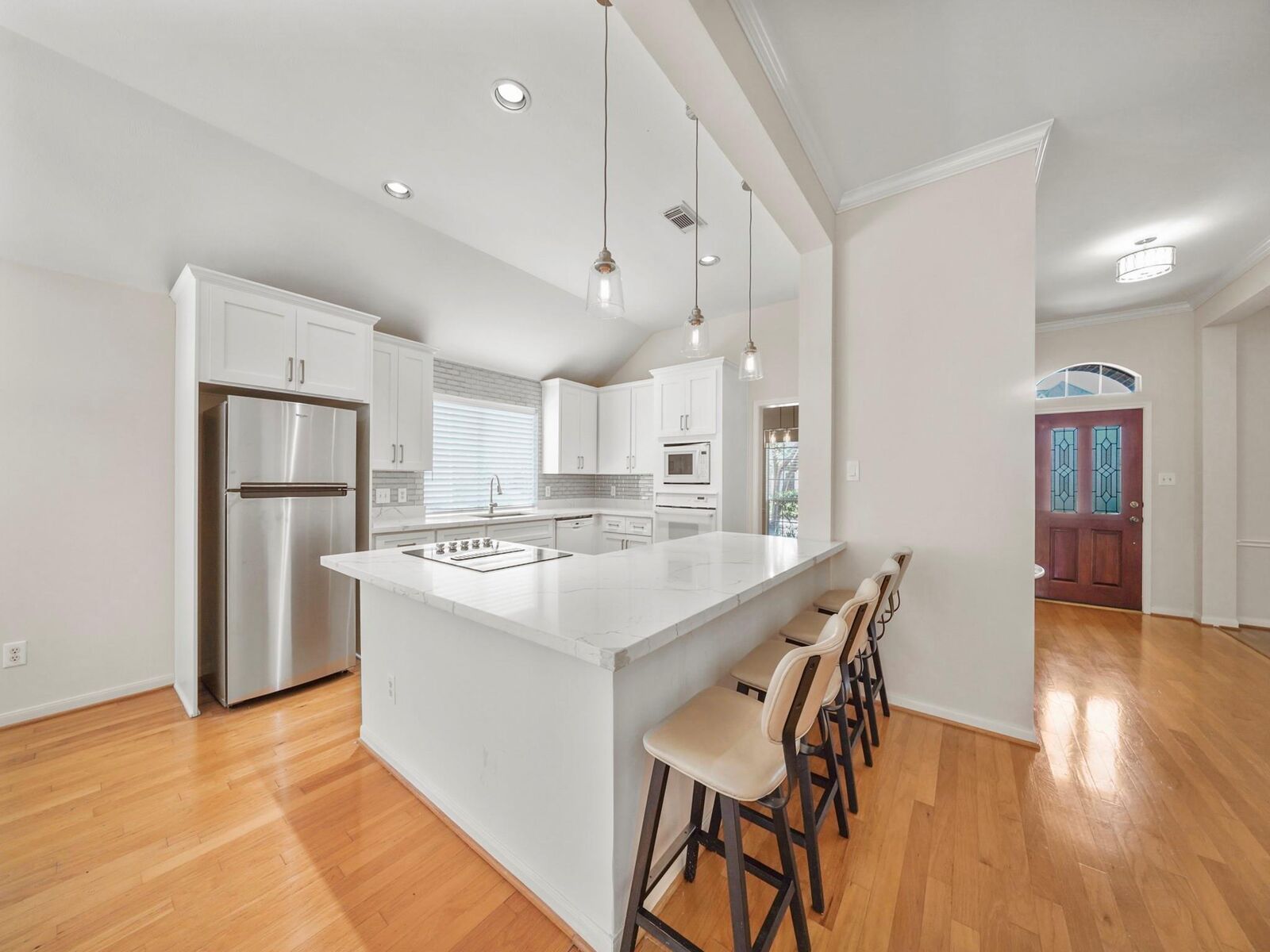 Property Photo:  3411 Farnham Circle  TX 77584 