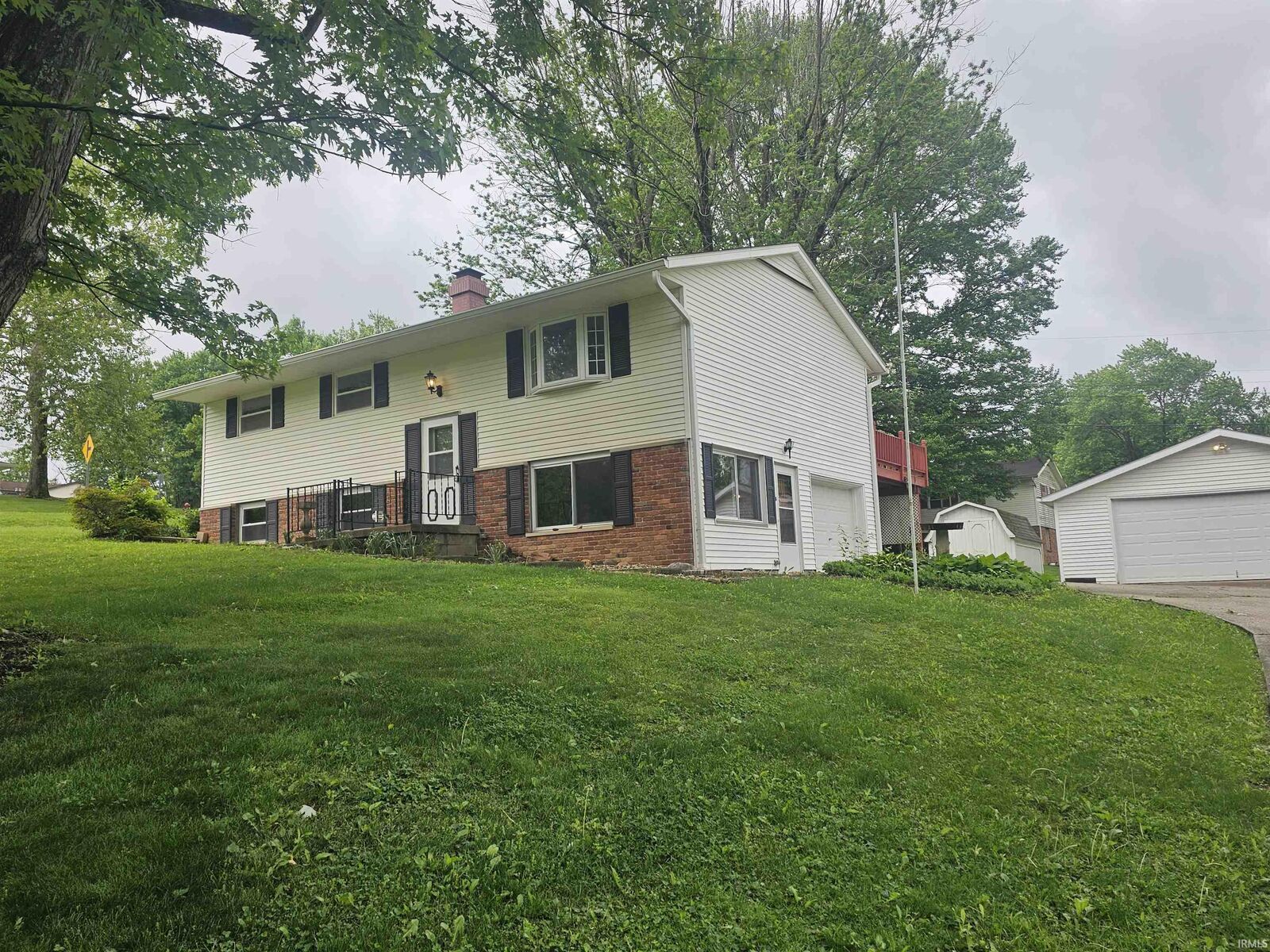 Property Photo:  4625 N Ridgewood Drive  IN 47404 