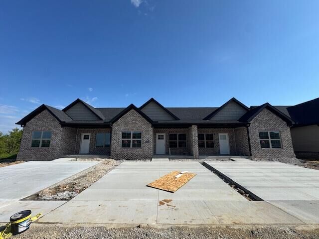 Property Photo:  836 Ridgewood Drive 4  KY 40403 