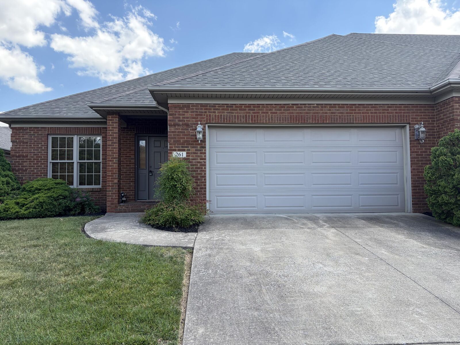 Property Photo:  261 Clairmont Drive  KY 40475 