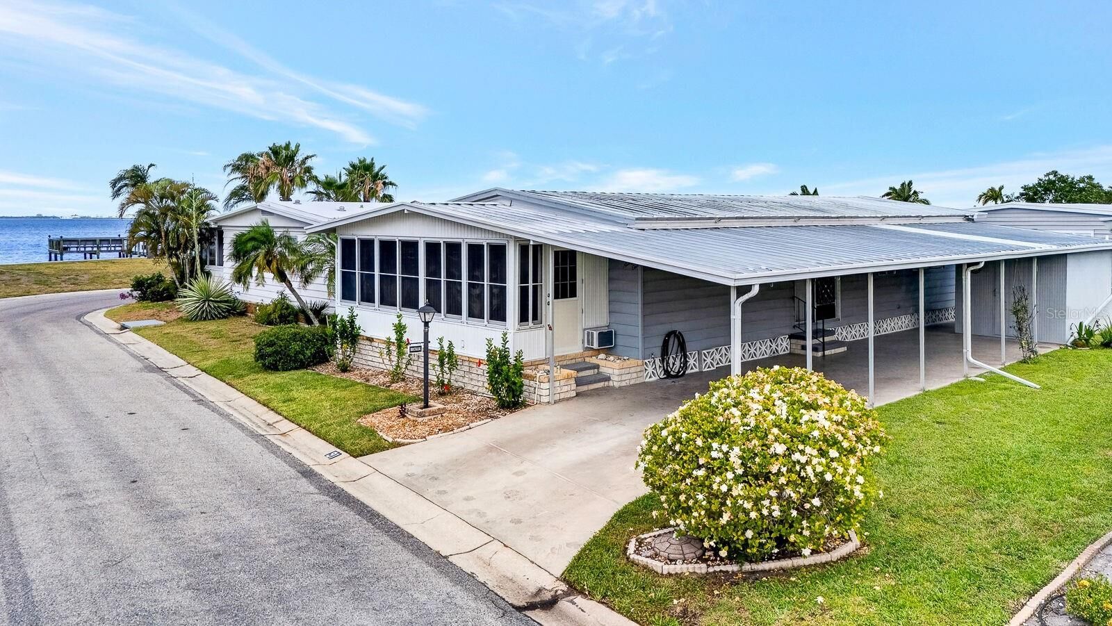 Property Photo:  91 Caballo Way  FL 34209 