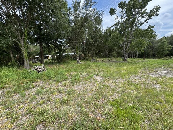 Property Photo:  9876 SR 60 E  FL 33898 