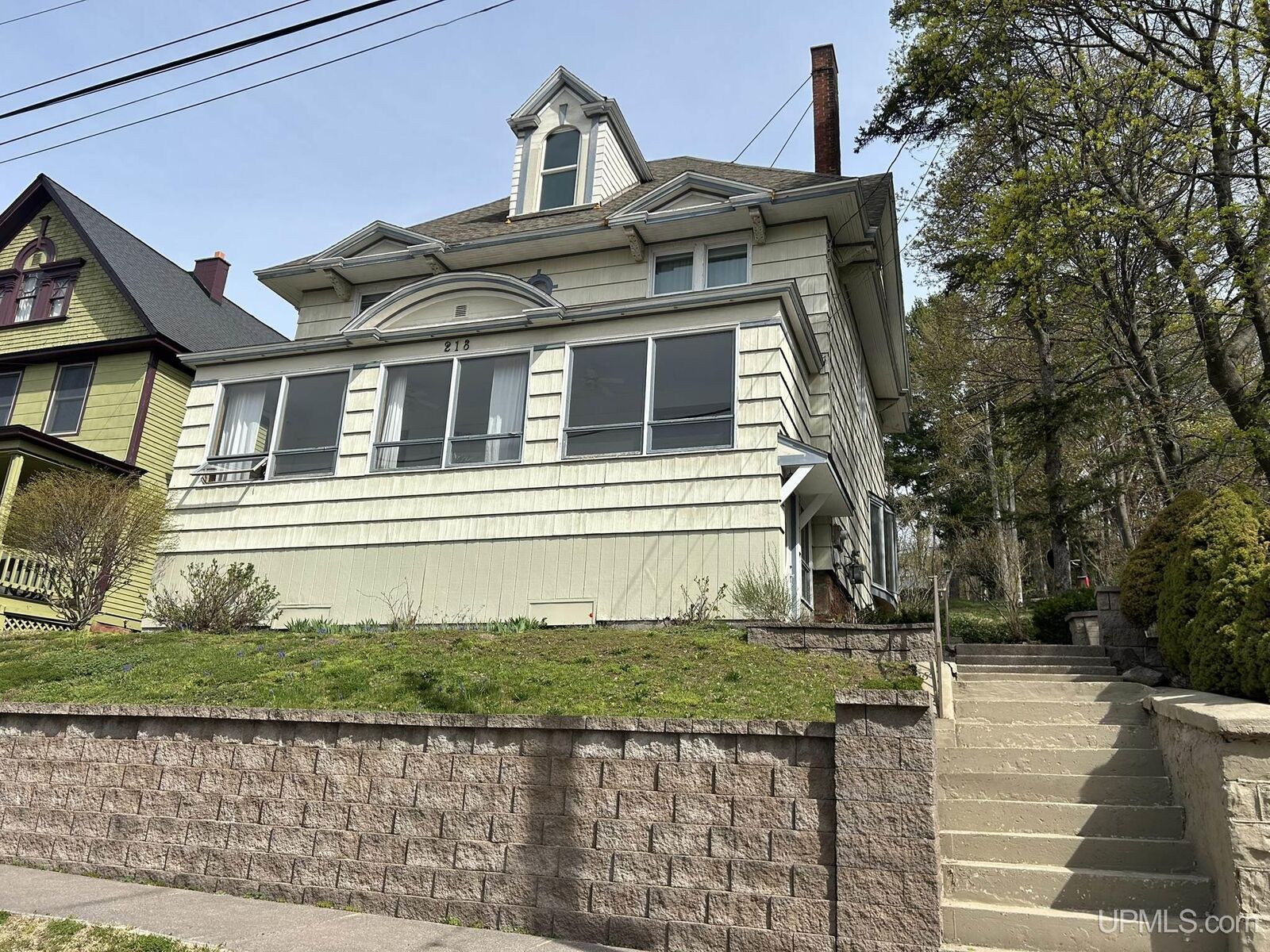 Property Photo:  218 Mason Avenue  MI 49930 