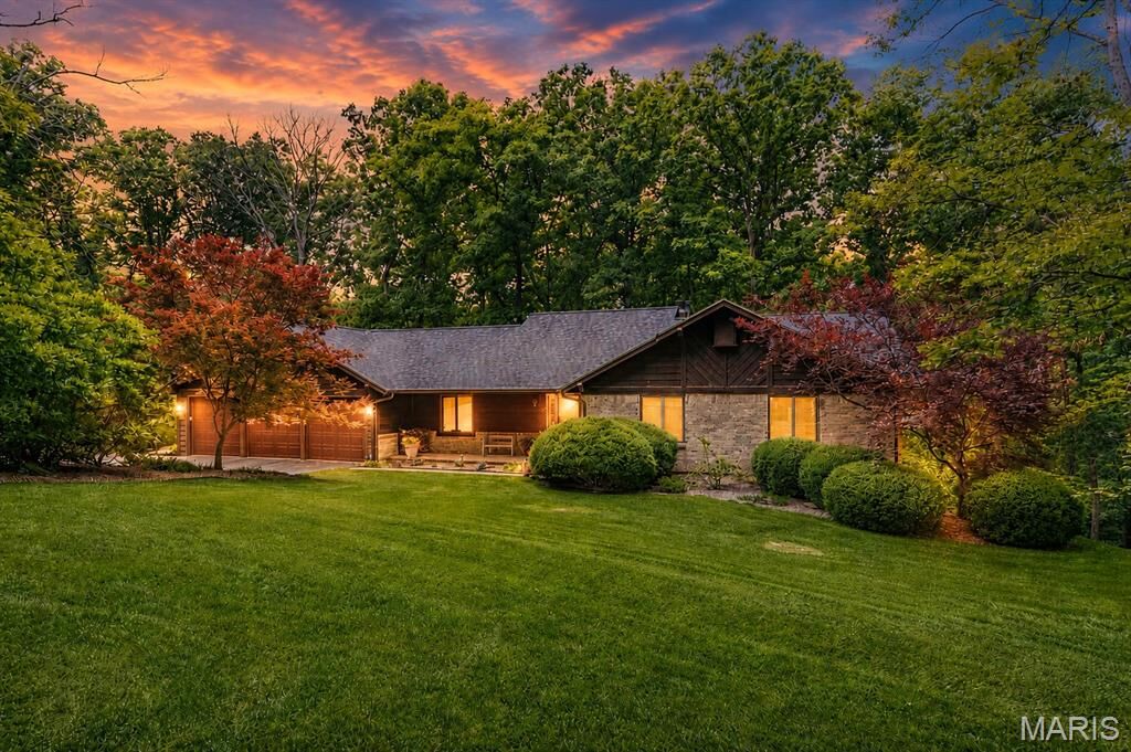 Property Photo:  7 Walnut Ridge Court  MO 63341 
