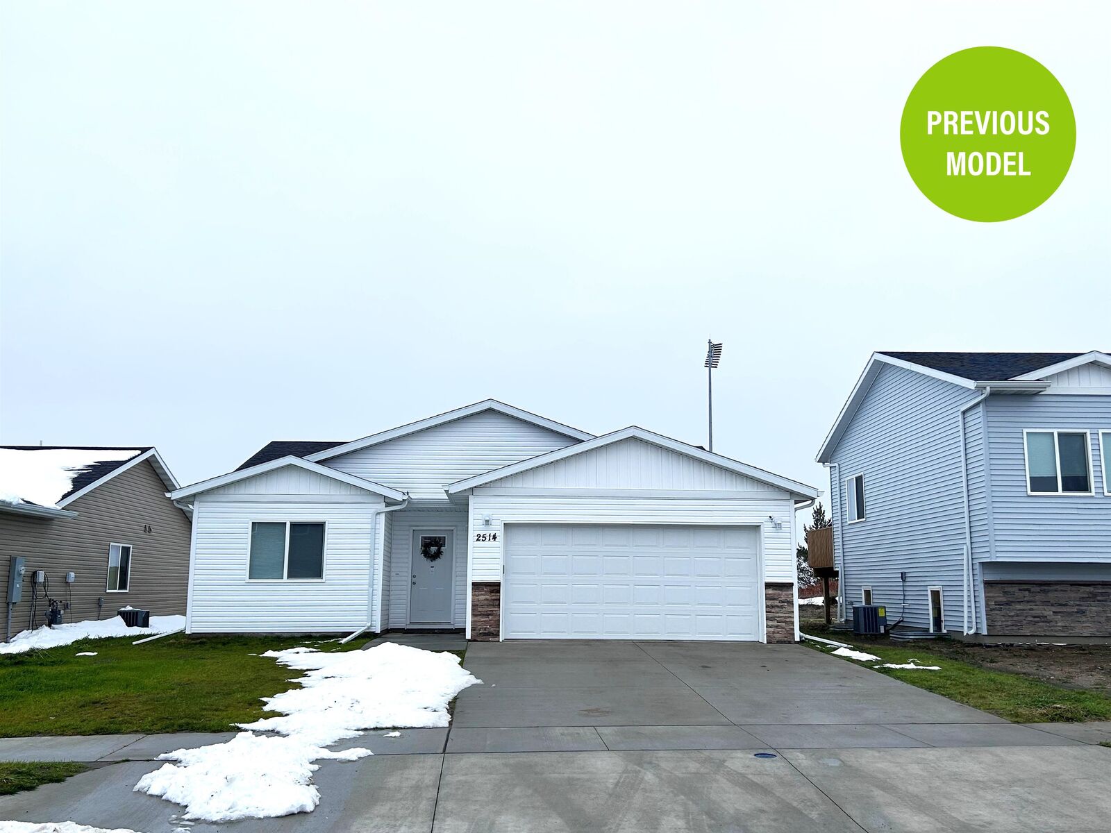 Property Photo:  2237 23rd Ave NW  ND 58703 