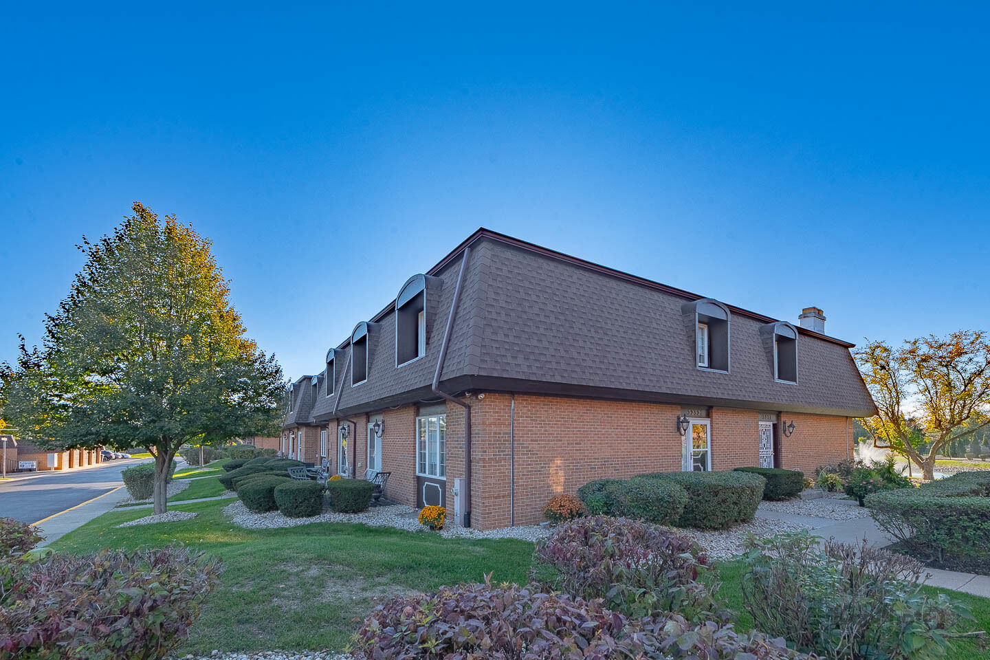 Property Photo:  3232 Chestnut Drive  IL 60422 