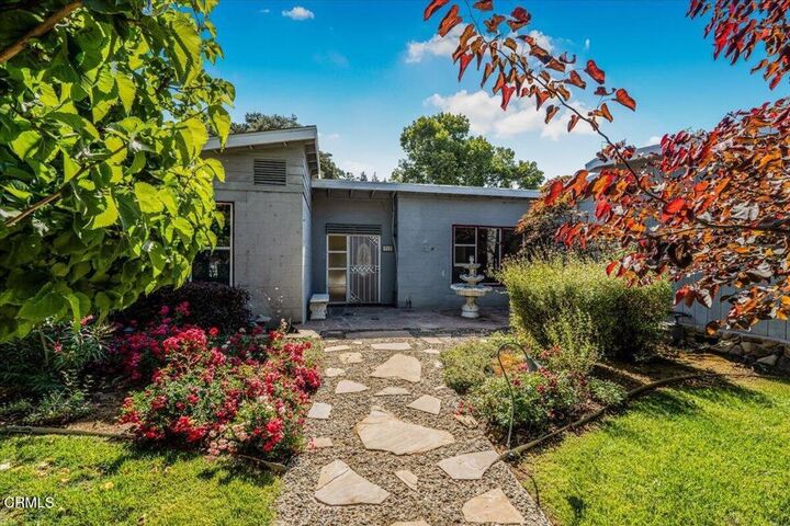 Property Photo:  312 Avenida De La Vereda  CA 93023 