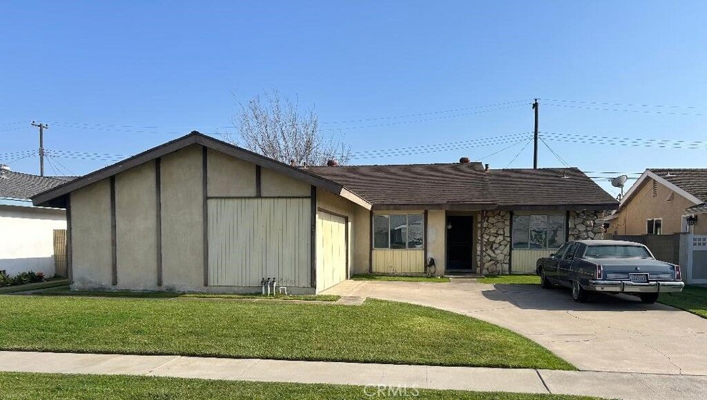 Property Photo:  5362 Acacia Ave  CA 92845 