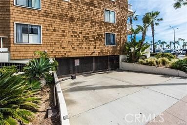 Property Photo:  600 E Oceanfront 1D  CA 92661 