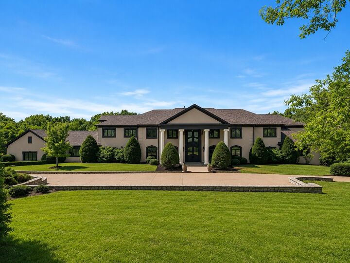 Property Photo:  6261 Hillsboro Pike  TN 37215 
