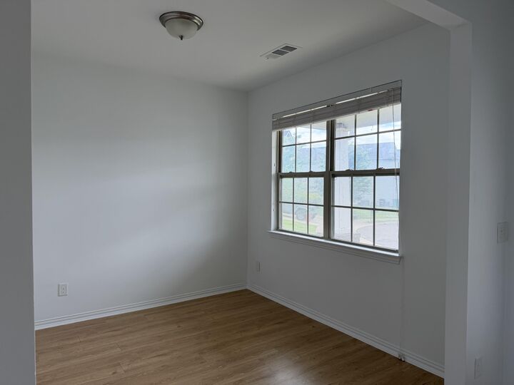 Property Photo:  1008 Keeneland Dr  TN 37174 