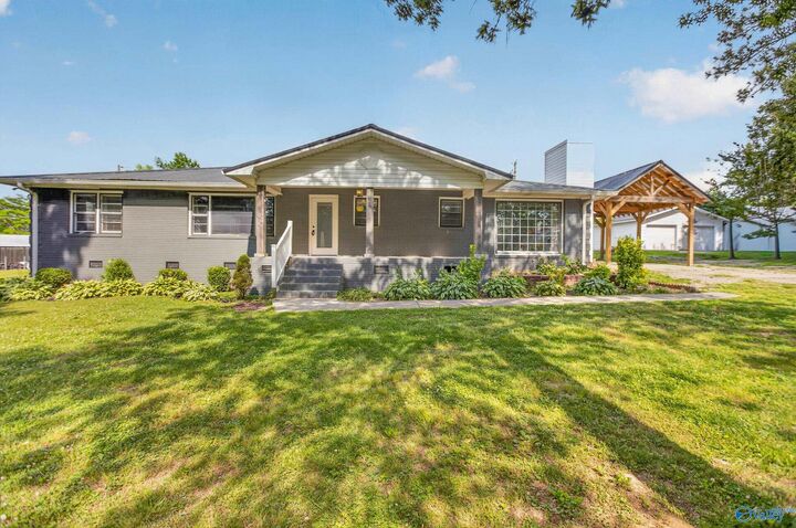 Property Photo:  192 Lisa Lane  AL 35016 