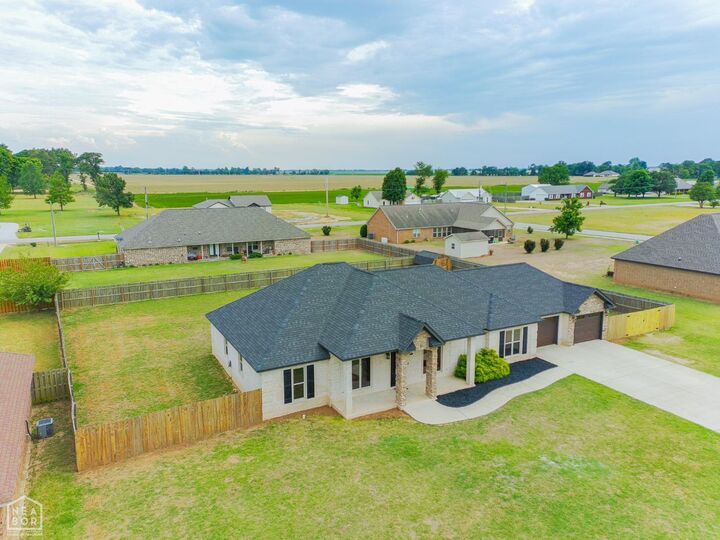 Property Photo:  1405 Bart Street  AR 72437 