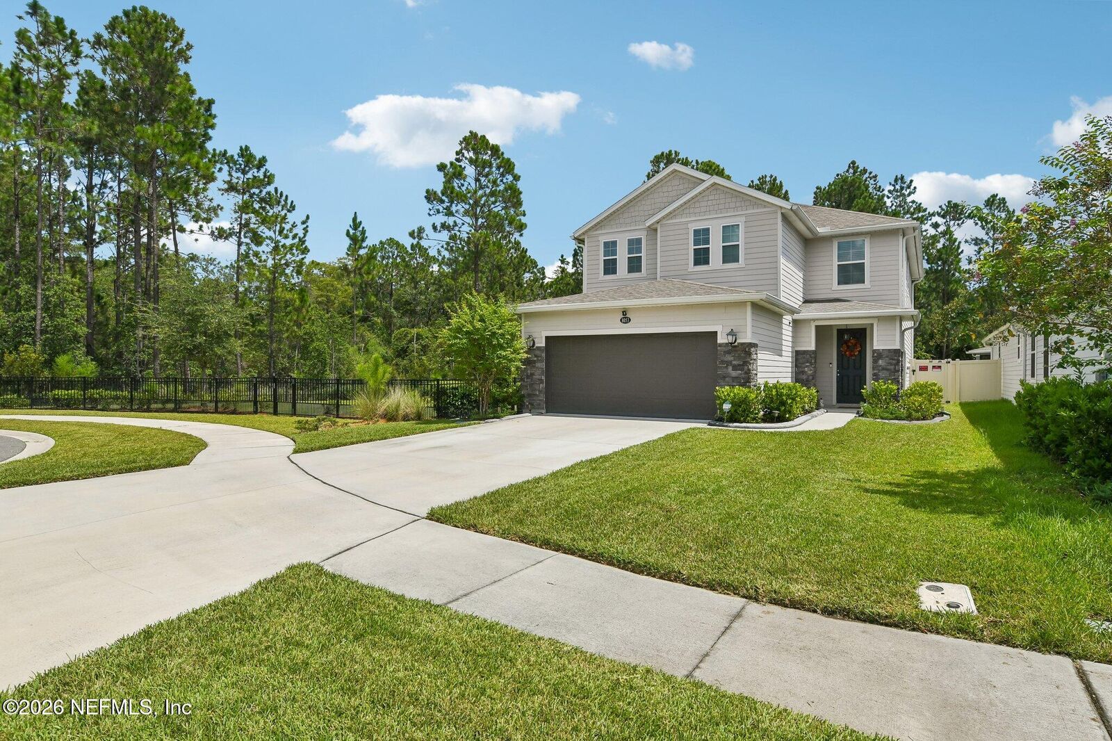 Property Photo:  8053 Guild Way  FL 32222 