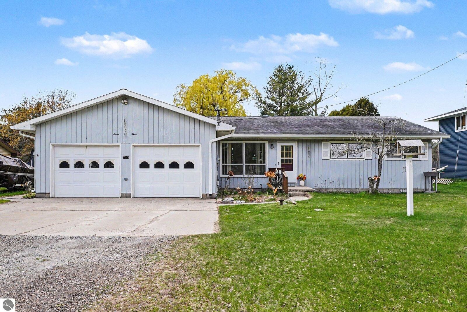Property Photo:  733 Monument Road  MI 48763 