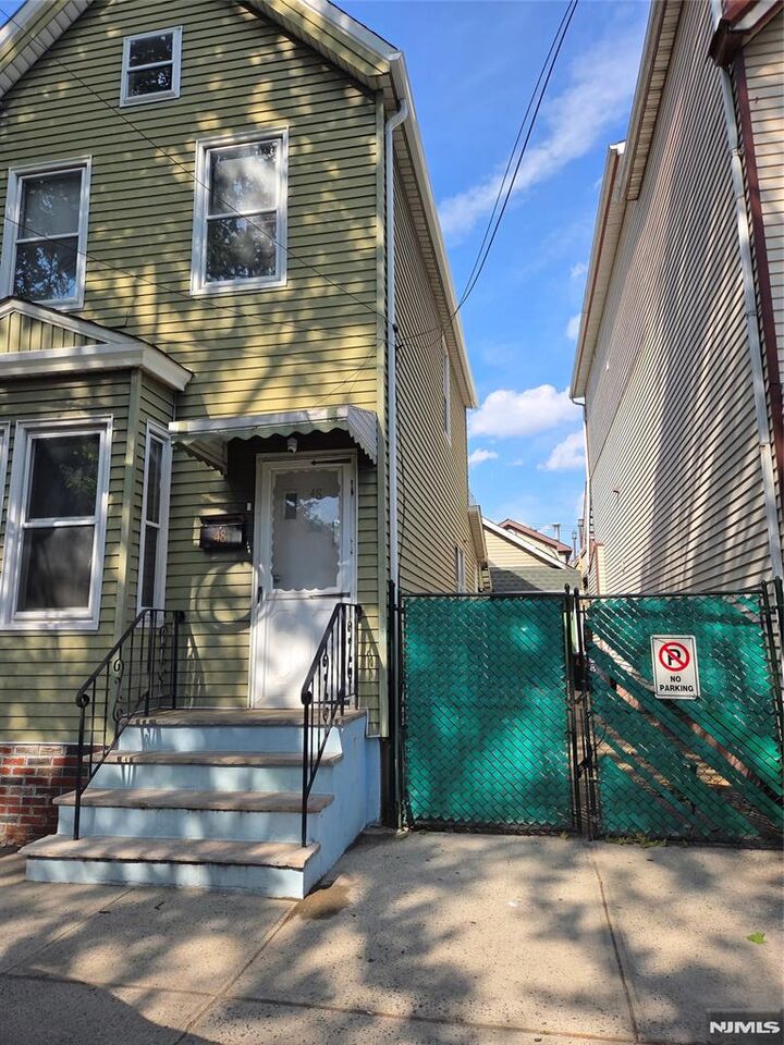 Property Photo:  48 Lentz Avenue  NJ 07105 