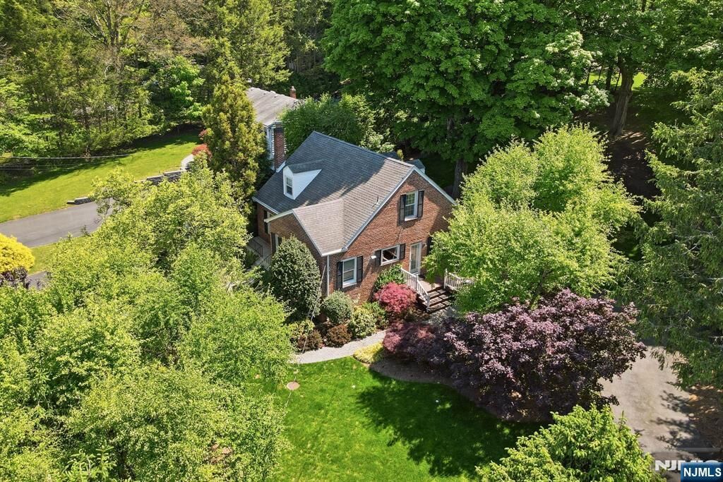 Property Photo: 806 Ramapo Valley Road NJ 07436