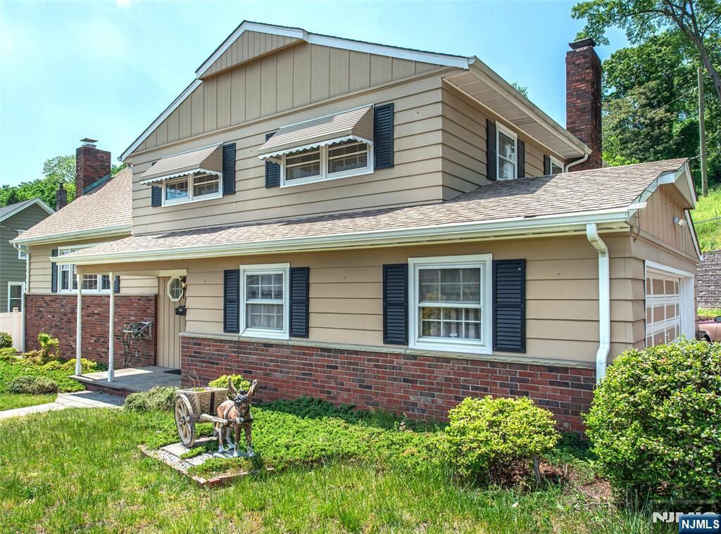 Property Photo: 437 Southside Avenue NJ 07508