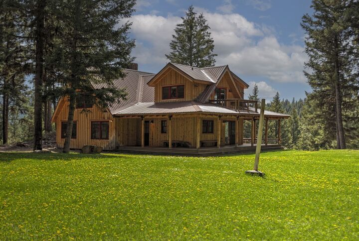 Property Photo: 1011 Perimeter Road N MT 59868