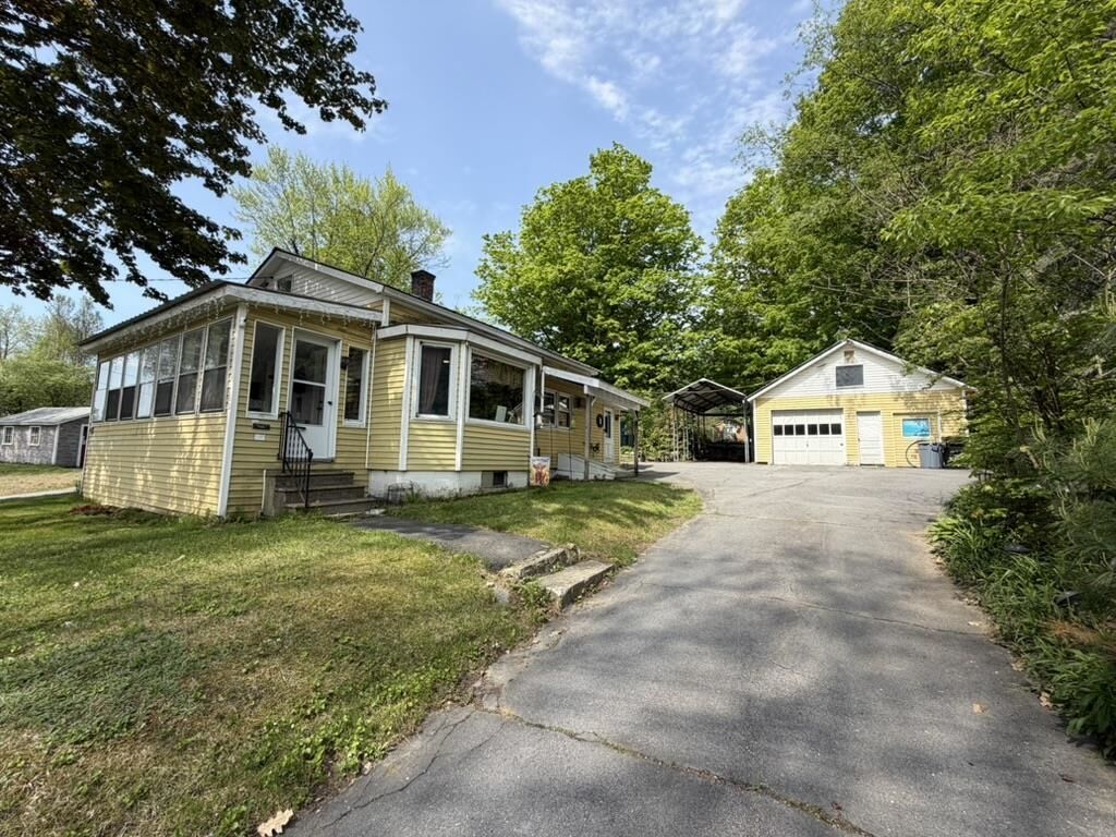 Property Photo:  160 Elm Street  NH 03743 