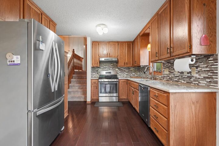 Property Photo:  5700 Willow Trail  MN 55126 