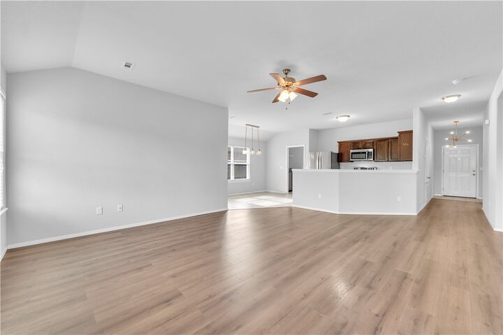 Property Photo:  4404 SW Comstock Avenue  AR 72713 