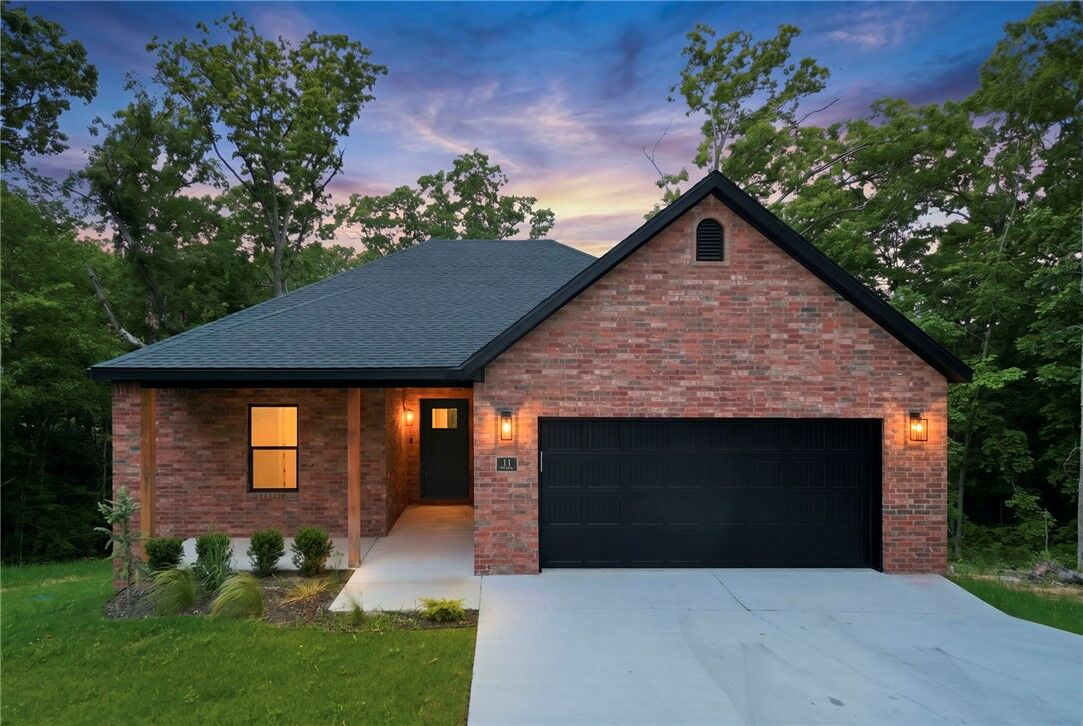 Property Photo: 11 Pitt Lane AR 72715
