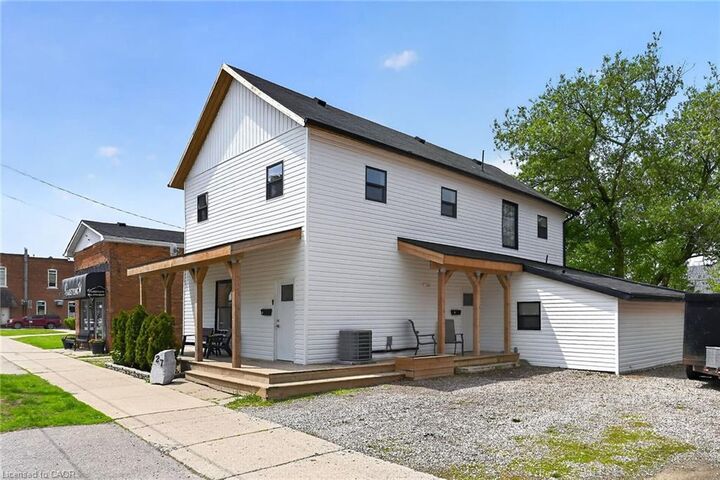 Property Photo:  27 Cayuga Street N  ON N0A 1E0 
