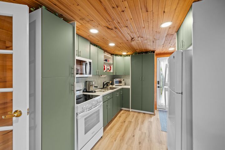 Property Photo:  56 Spruce Lane  PE C1N 2N2 